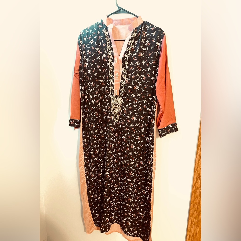 Beautiful floral Kurta with Rhinestone around neckline 2 Clothing items for $15